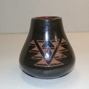 Native American 4" Sioux Pottery Vase Etched Signed Garrett SPRC SD Brown #2333